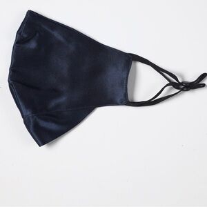 Elegant 100% Mulberry Silk Face Mask 🆓 with purchase